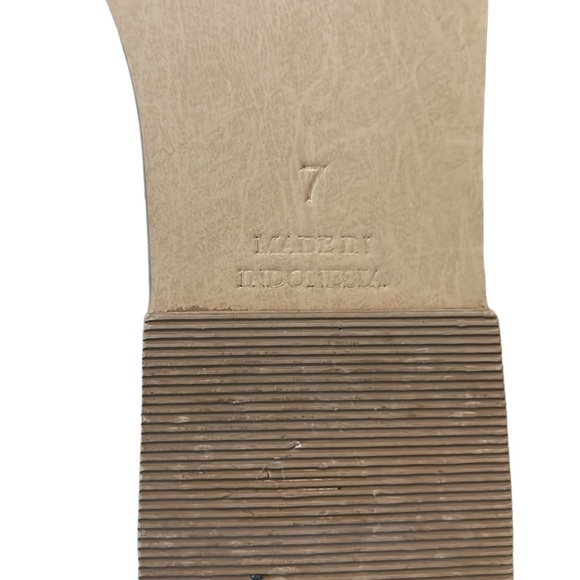 LN Skemo Savannah Leopard Embellished Leather Rhinestone Shell Slide Sandals - 7 - Picture 12 of 15